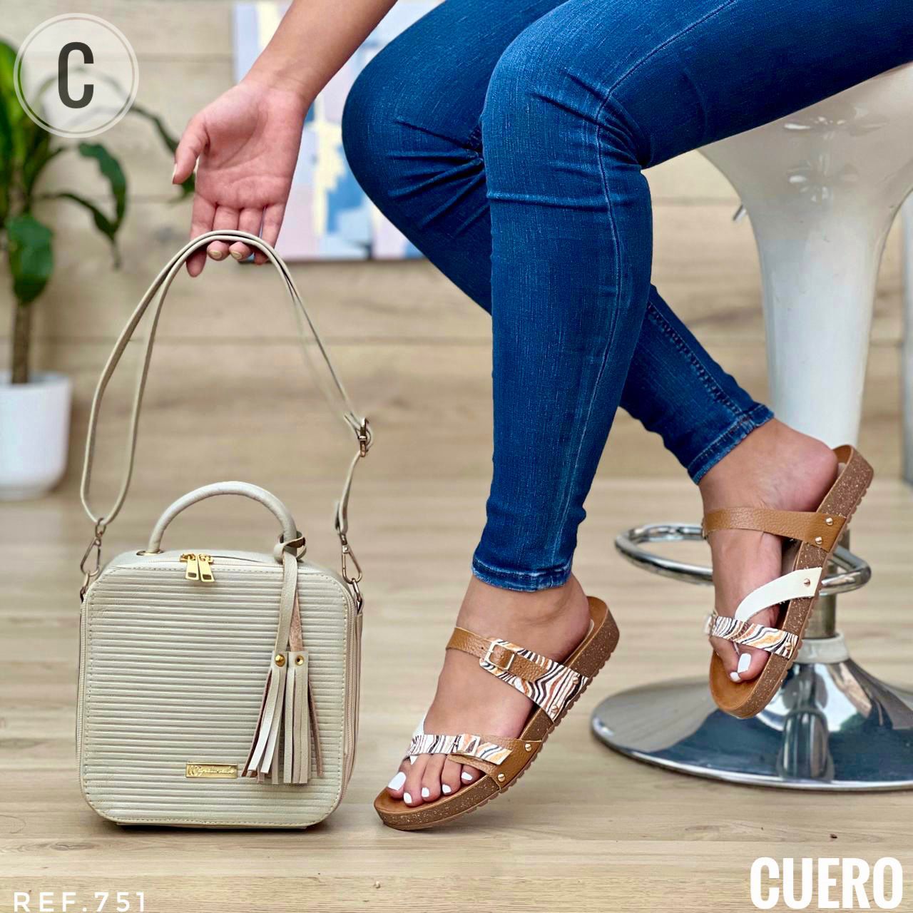 Combo Cuero Sandalias Canoas + Bolso